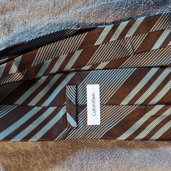 Calvin Klein Silk Tie, Teal and Brown Stripes - Picture 3 of 3